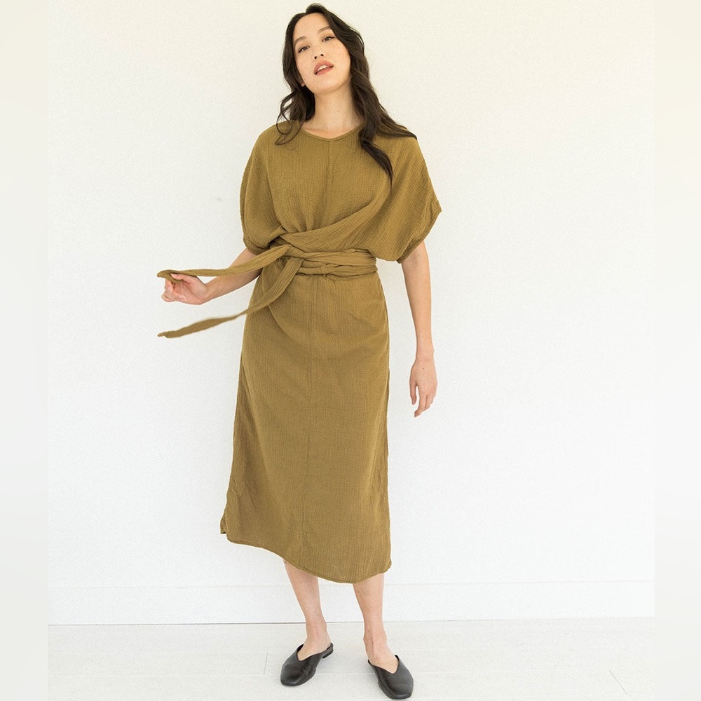Suunday Dolman Dress in Olive